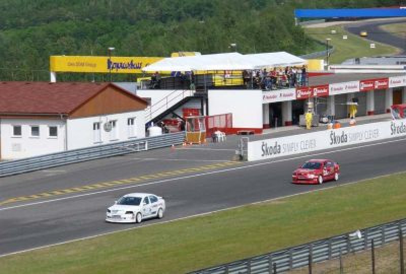 20070513-petr-mirne-odskaku.jpg