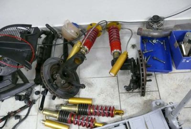 mechanici-tlumice.jpg