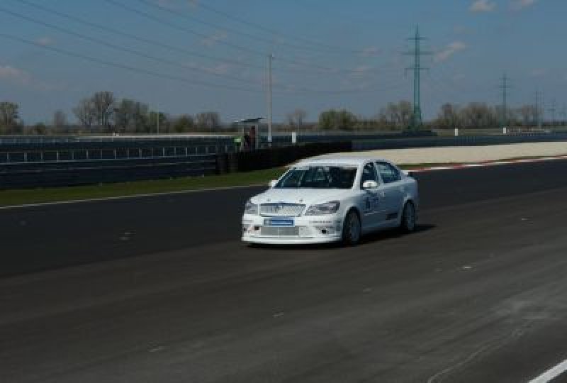 1_4_2010_slovakiaring_test_13.jpg