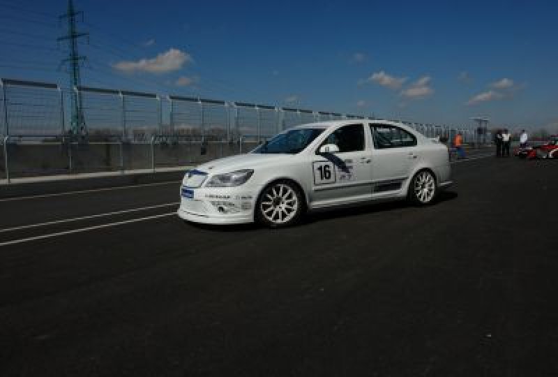 1_4_2010_slovakiaring_test_06.jpg