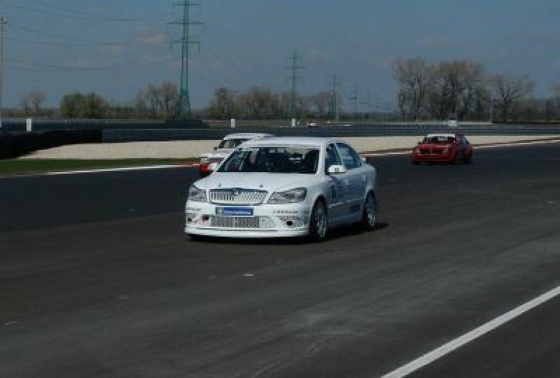 1_4_2010_slovakiaring_test_10.jpg