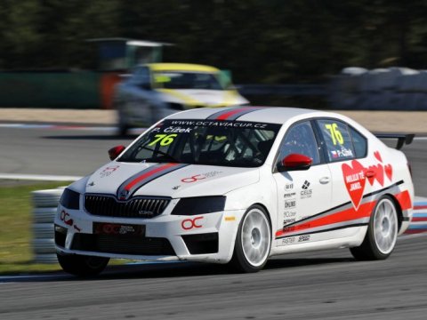 Vekra racing team nasadí do Octavia cupu sedm vozů