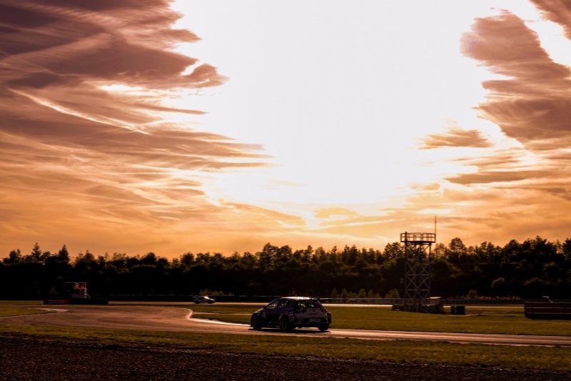 Mostecký víkend Petra Fulína v TCR Germany: krásné závody korunované vítězstvím