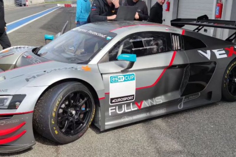 Petr Fulín se vrací za volant, během tří víkendů letošní sezóny ESET Cupu se bude sžívat s novou technikou